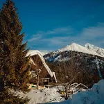 Doris Mit Hallenbad Und Sauna By Monicare