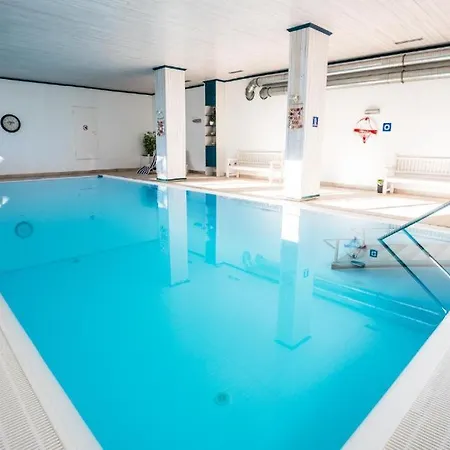 Doris Mit Hallenbad Und Sauna By Monicare Seefeld in Tirol