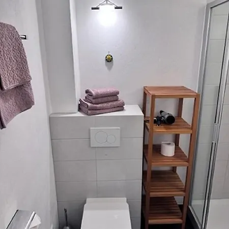 아파트 Doris Mit Hallenbad Und Sauna By Monicare *